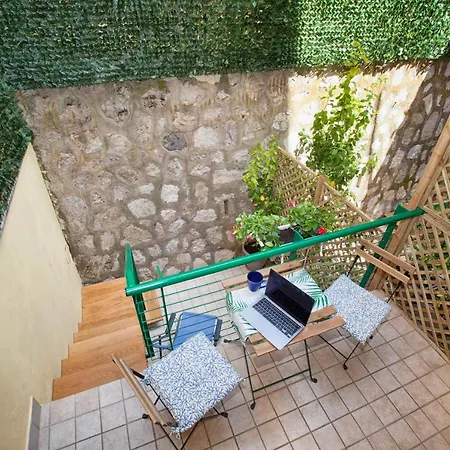 Millie's Place Sorrento-2
